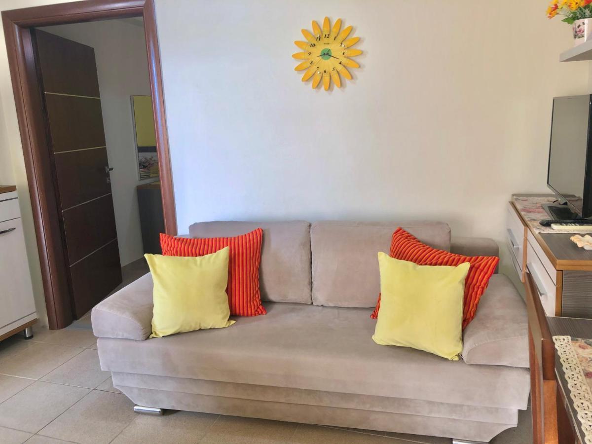 סרנדה Melina Apartments מראה חיצוני תמונה
