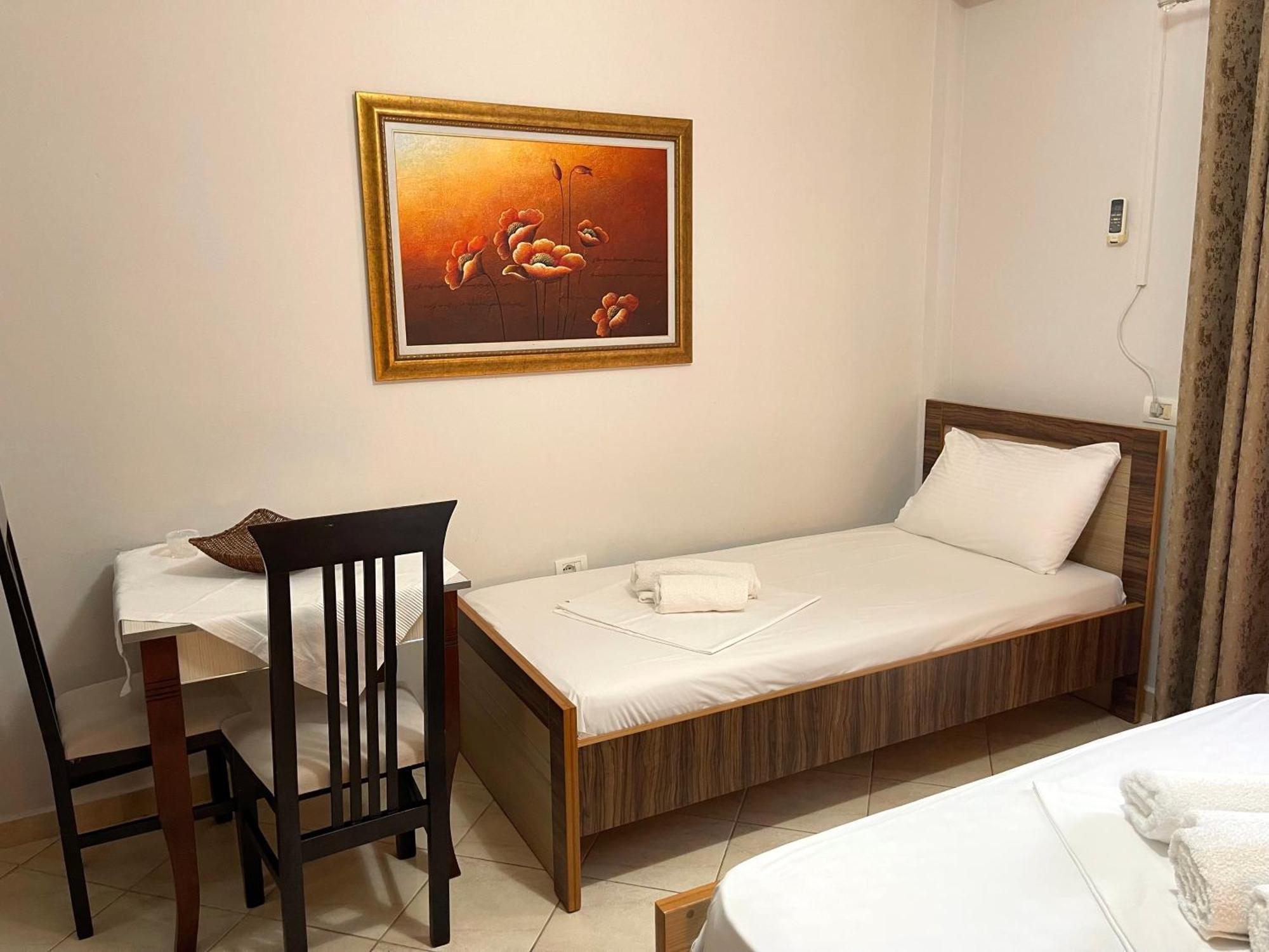 סרנדה Melina Apartments מראה חיצוני תמונה