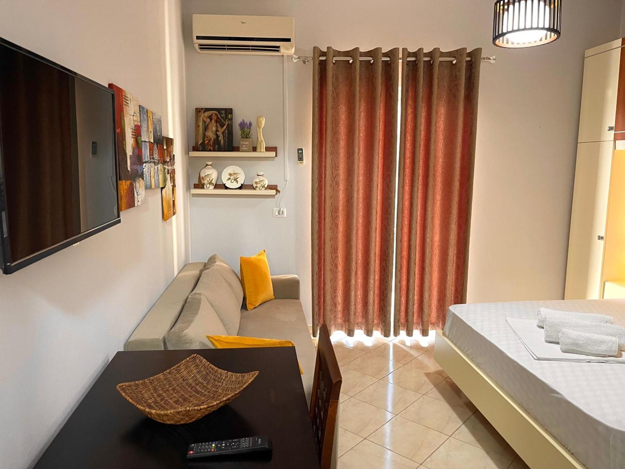 סרנדה Melina Apartments מראה חיצוני תמונה