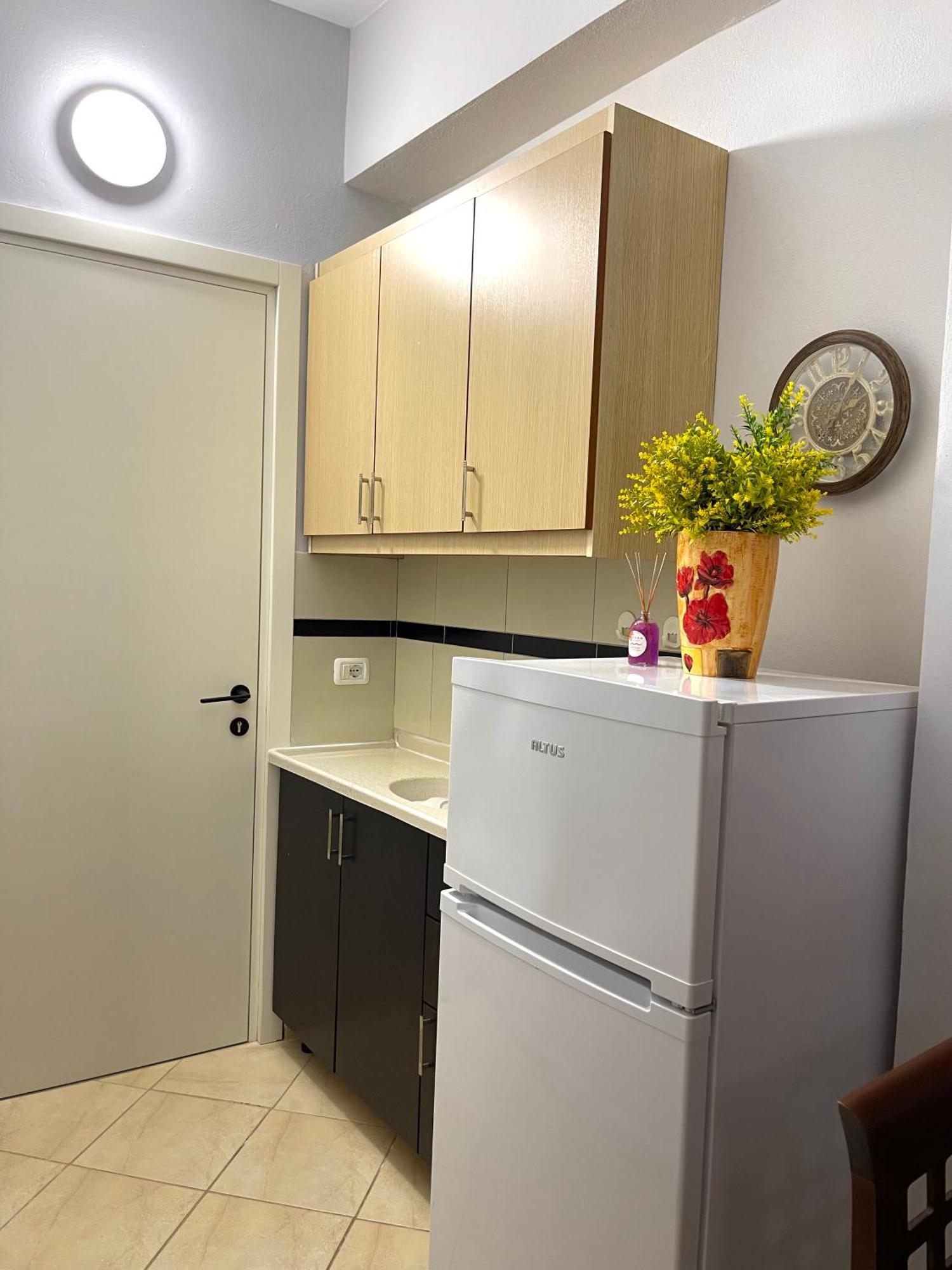 סרנדה Melina Apartments מראה חיצוני תמונה